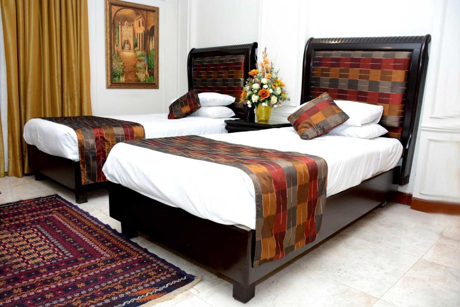 Regency Inn Hotel Лахор Екстер'єр фото