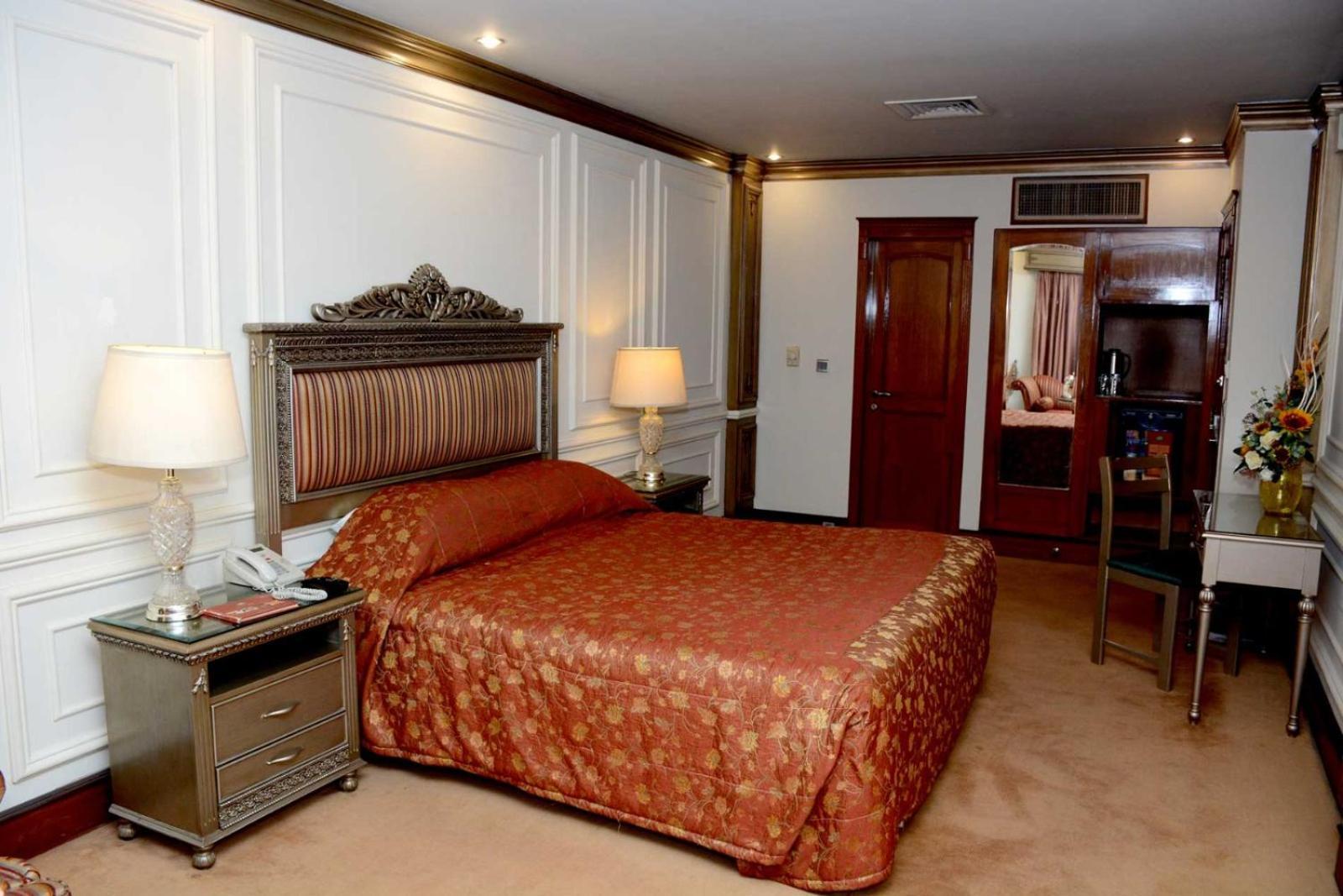 Regency Inn Hotel Лахор Екстер'єр фото