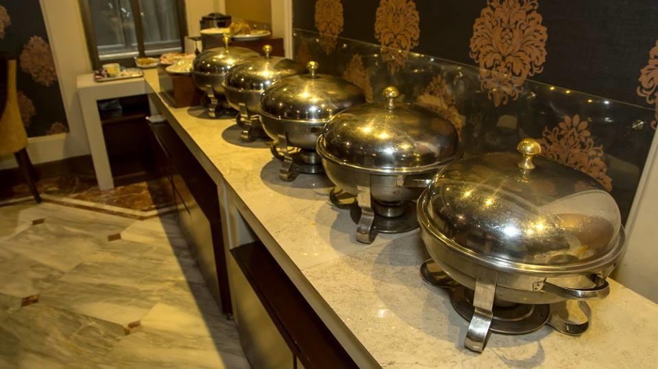 Regency Inn Hotel Лахор Екстер'єр фото