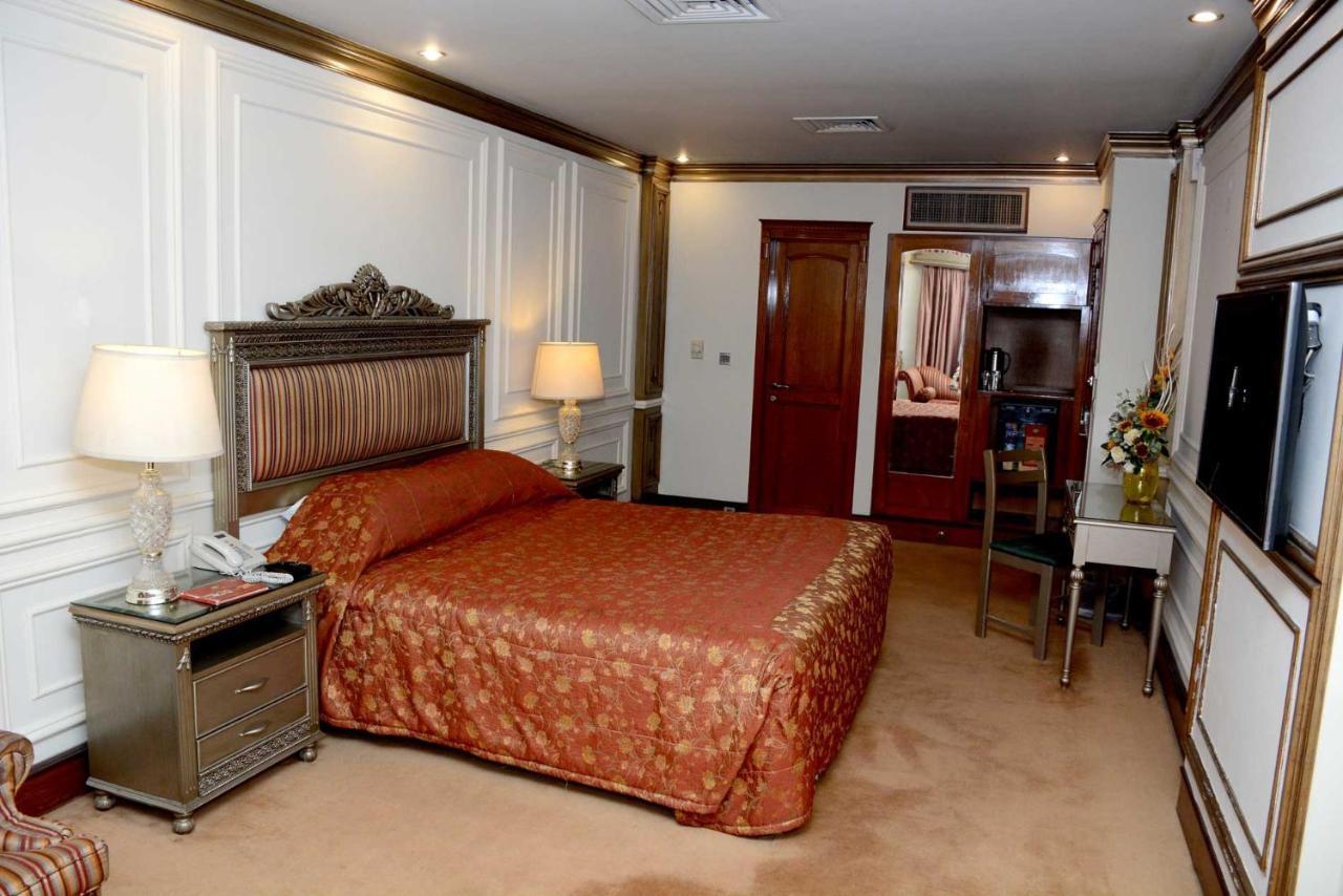 Regency Inn Hotel Лахор Екстер'єр фото