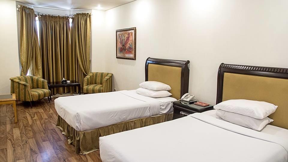 Regency Inn Hotel Лахор Екстер'єр фото