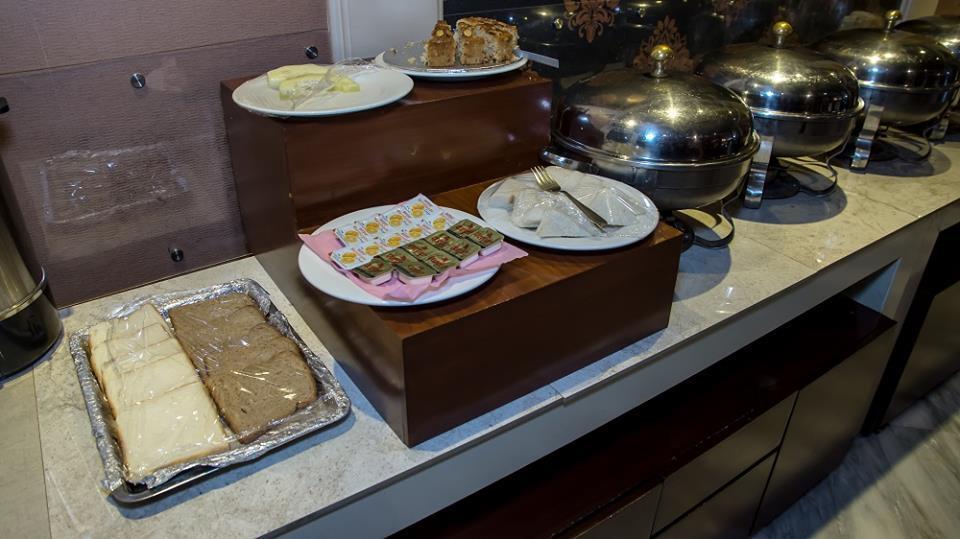 Regency Inn Hotel Лахор Екстер'єр фото
