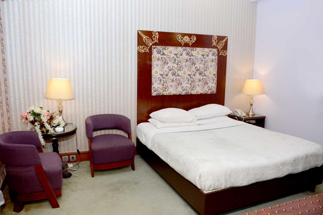 Regency Inn Hotel Лахор Екстер'єр фото