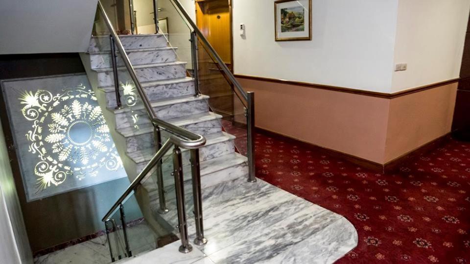 Regency Inn Hotel Лахор Екстер'єр фото