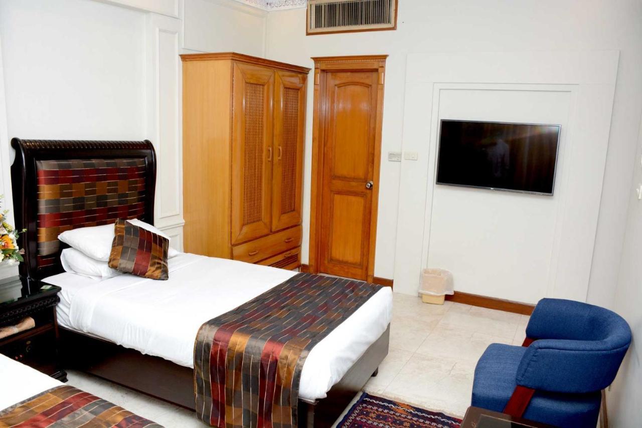 Regency Inn Hotel Лахор Екстер'єр фото