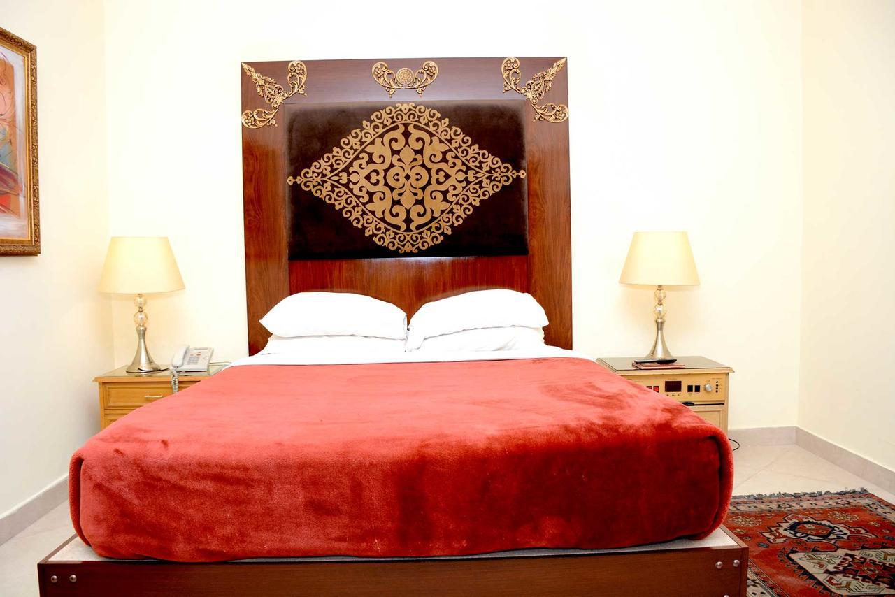 Regency Inn Hotel Лахор Екстер'єр фото