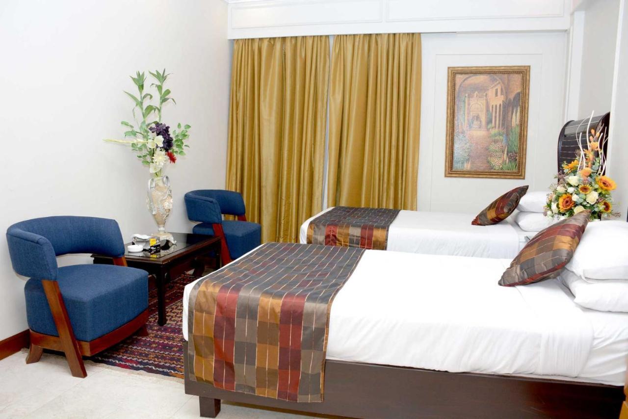 Regency Inn Hotel Лахор Екстер'єр фото